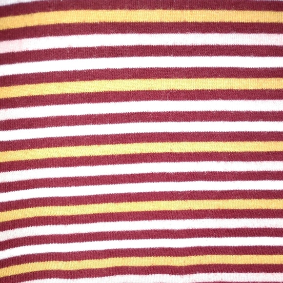 Basic Fall Cropped Tee - Picture 4 of 4